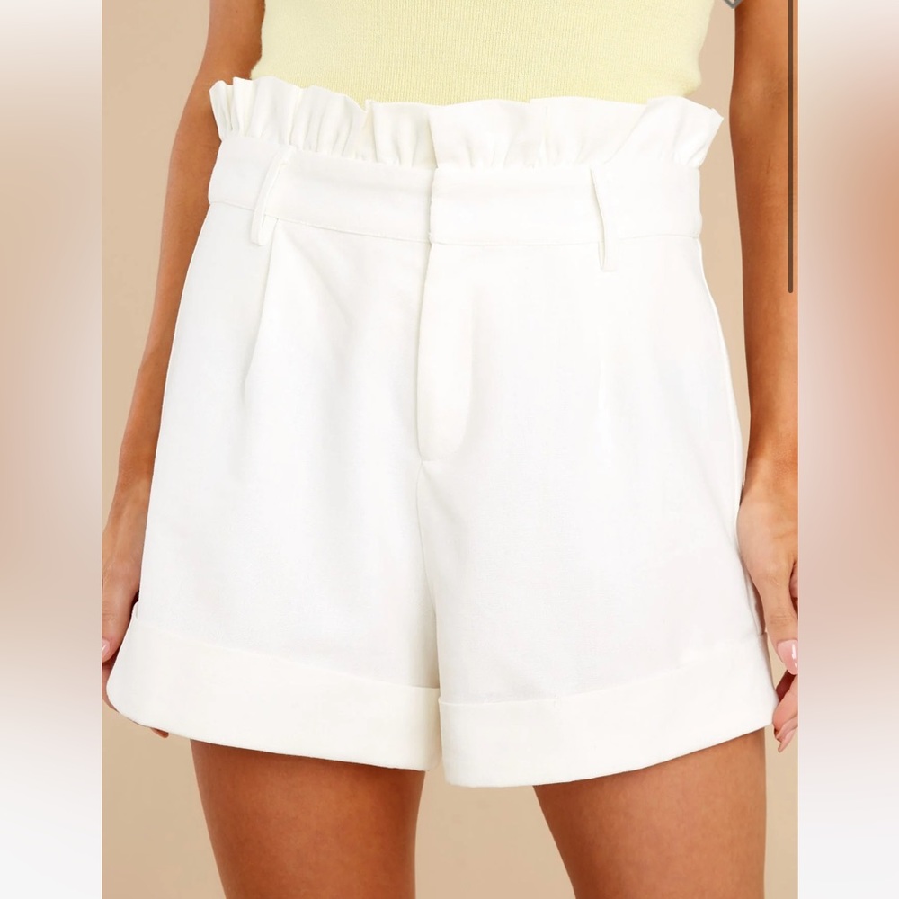 White linen shorts Red dress brand TCEC size medium
